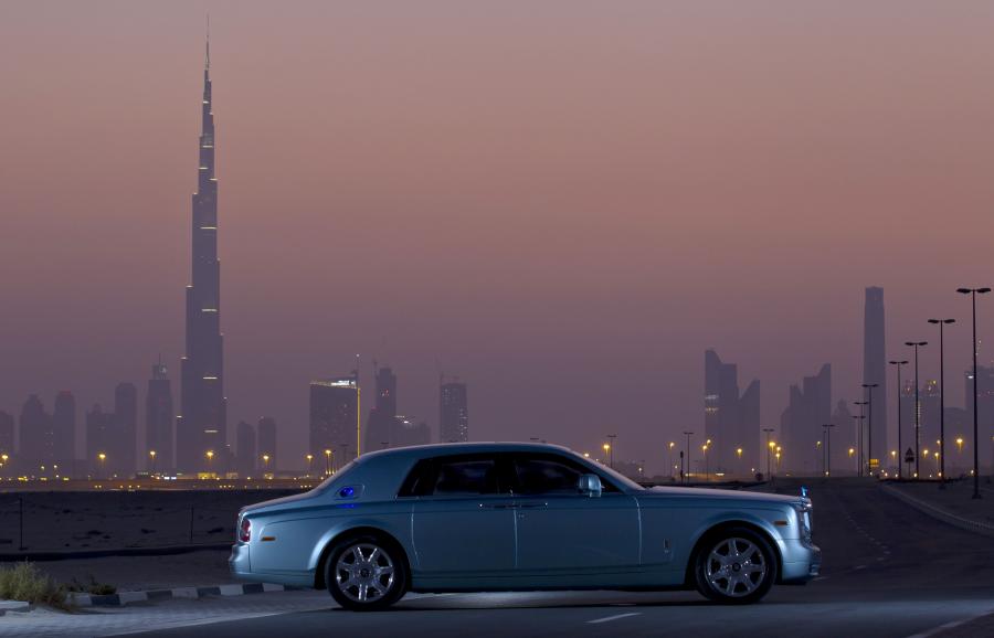  Rolls-Royce Phantom 102EX Concept 2011 года  (фото 9 из 23)
